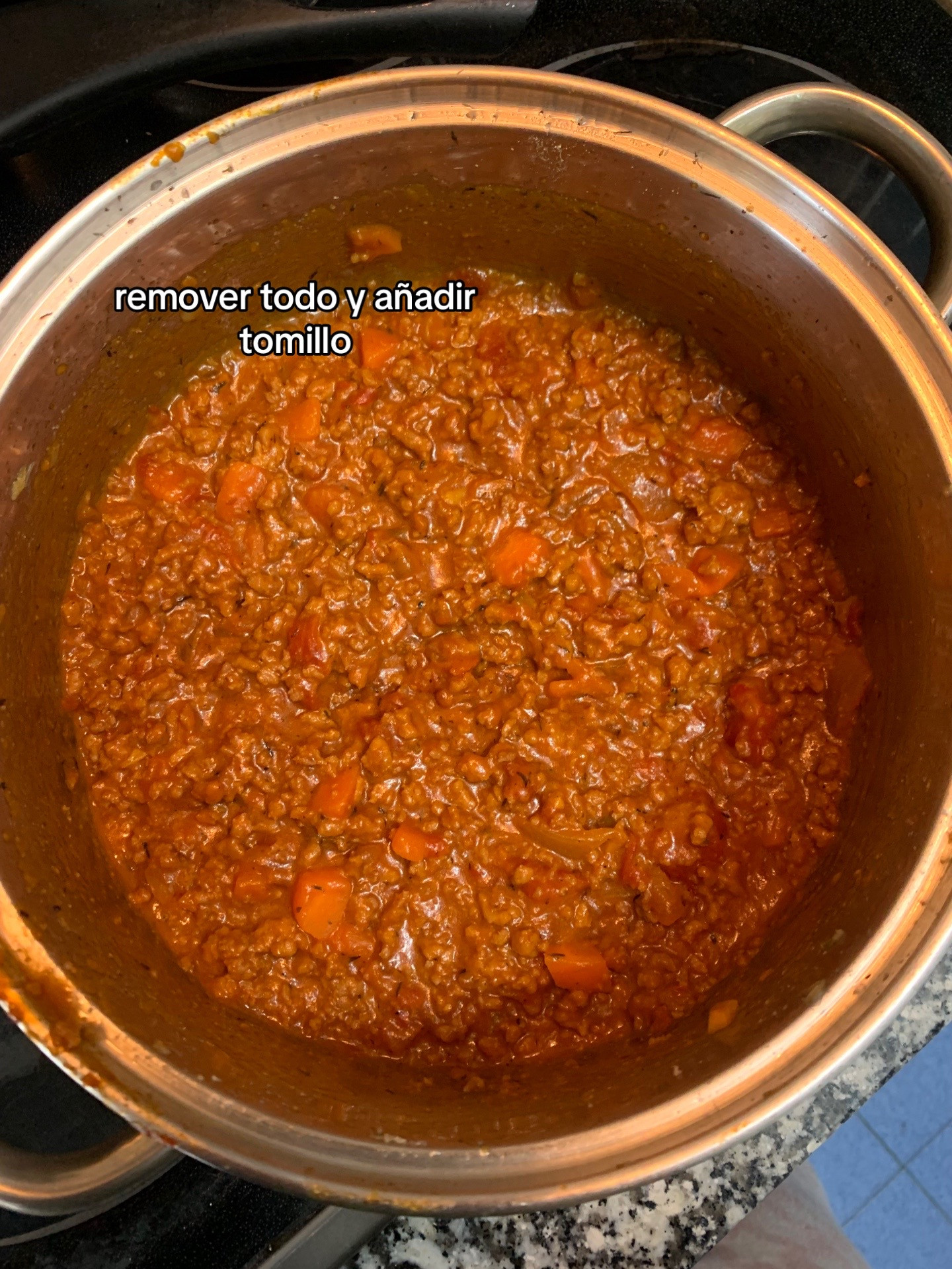 Receta de Lasaña Casera: Preparación del Relleno de Carne y Verduras