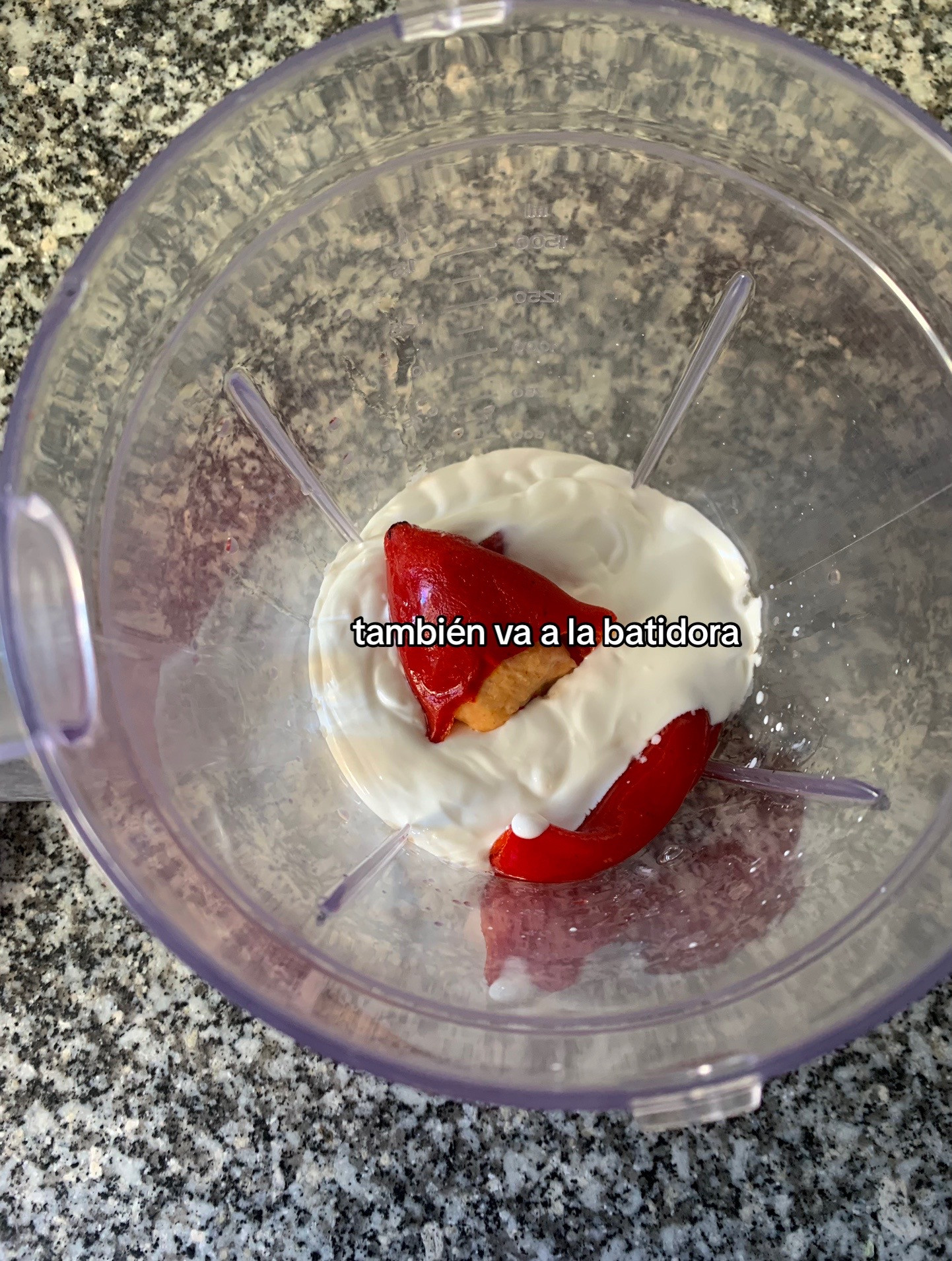 Receta de Pimientos del Piquillo Rellenos con Salsa Cremosa