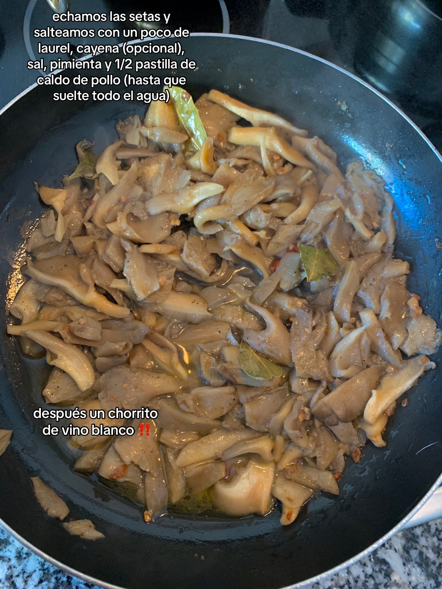 Receta de setas con roquefort y nata