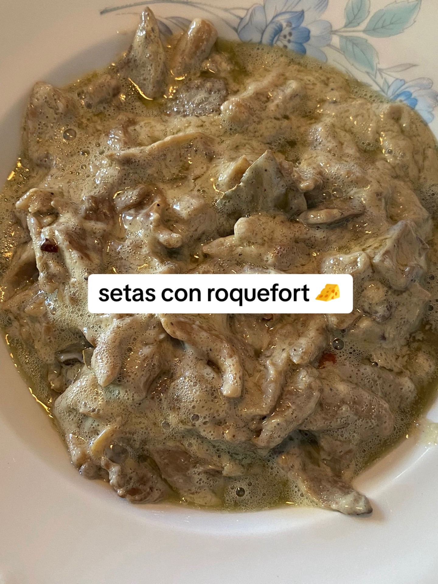 Receta de setas con roquefort y nata