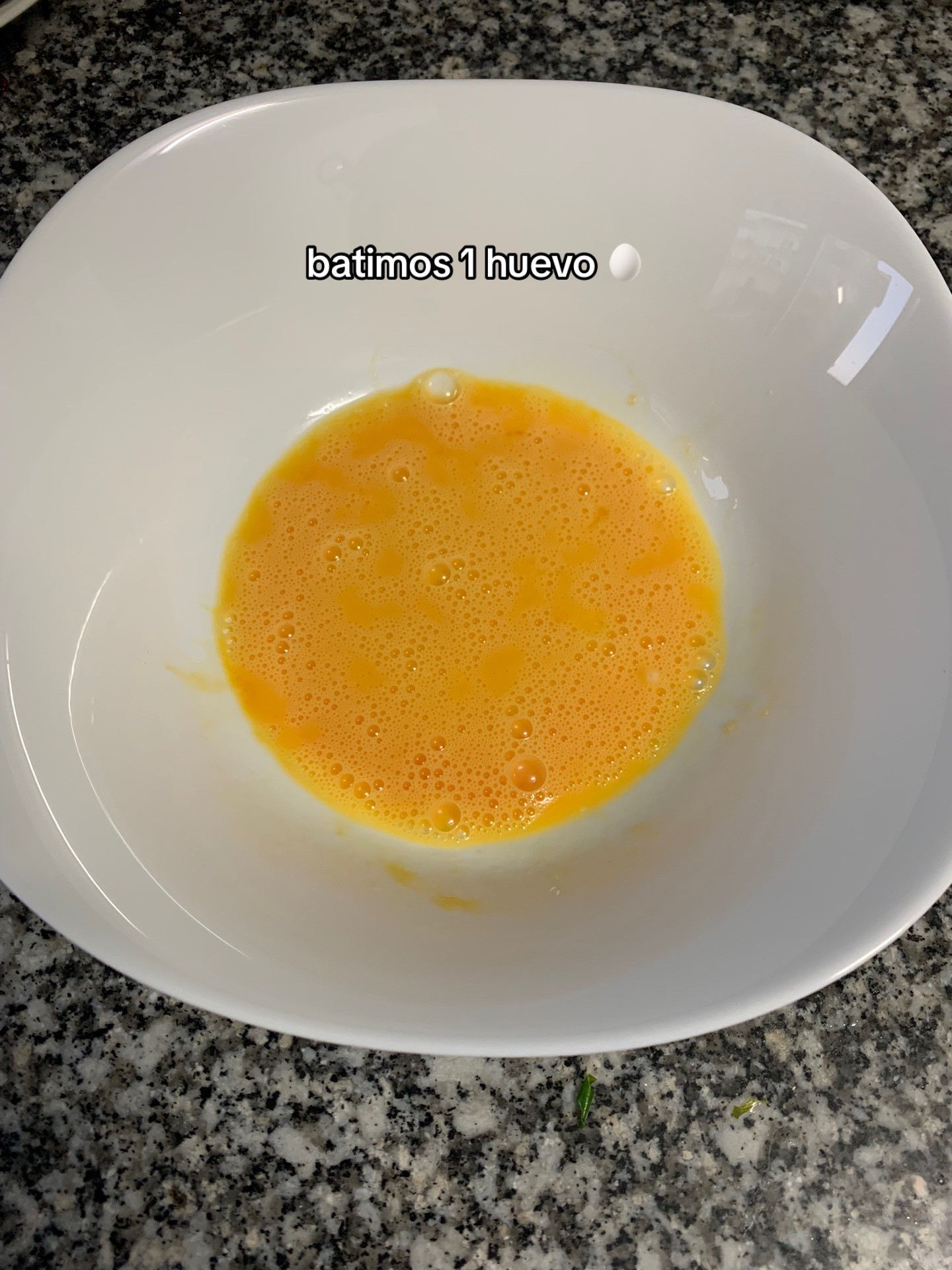 Receta fácil de galletitas de miel con mantequilla y huevo