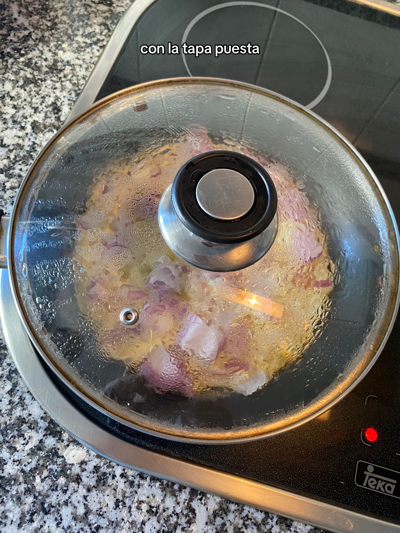 Receta fácil de Katsu Curry casero con filetes empanados y salsa cremosa