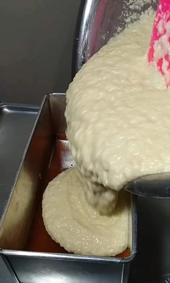 Resep Kue Singkong Kukus Lapis Karamel Renyah - Olahan Singkong Bikin Nagih