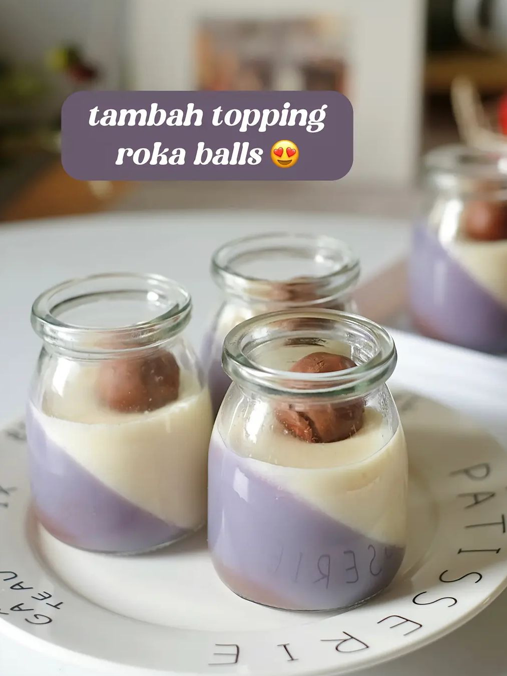 Resep Pudding Taro Roka Simpel: Camo 5 Bahan, Layer Ungu dan Putih với Topping Roka Balls