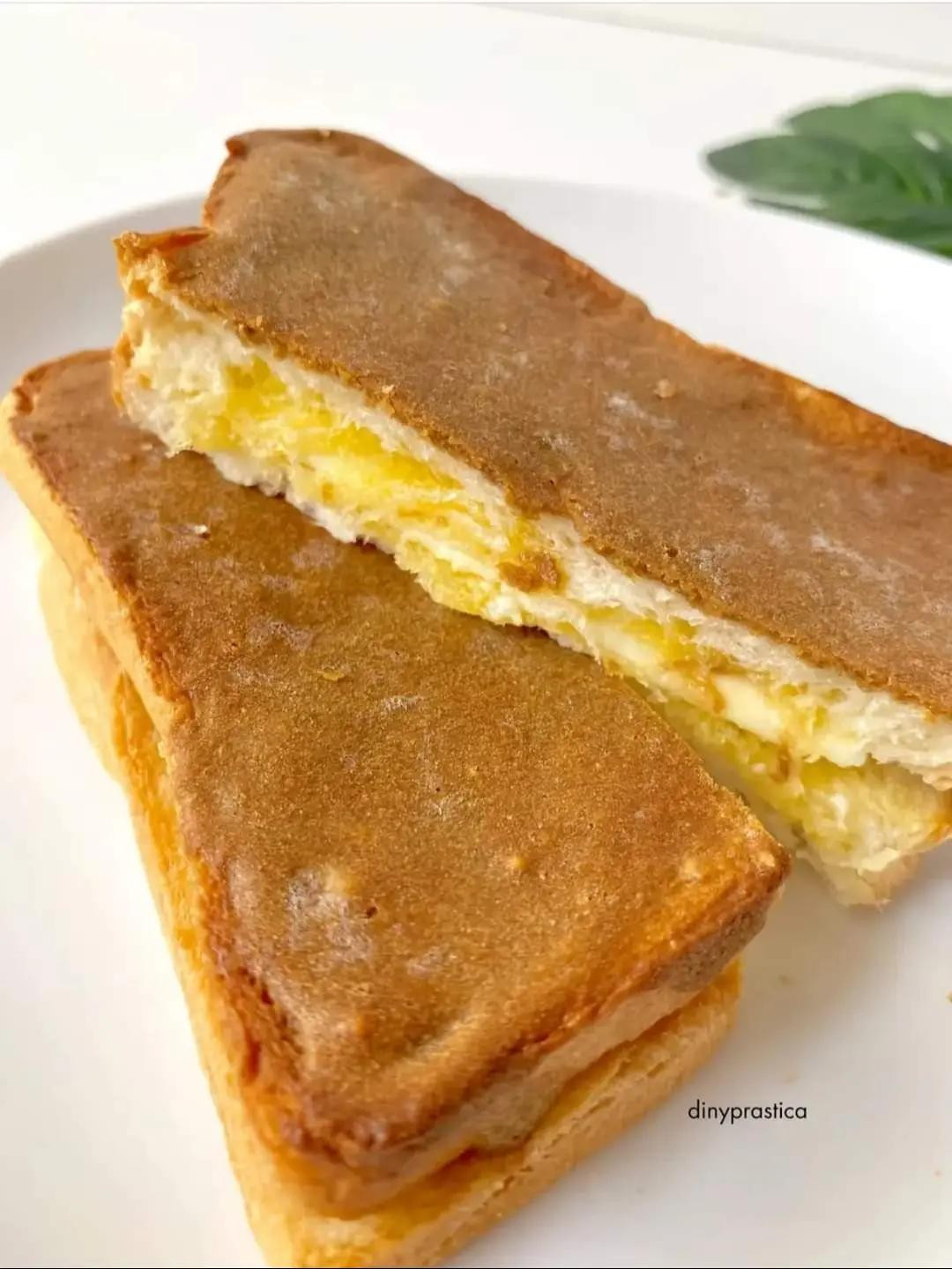 Resep Roti Boy: Sandwich Roti Tawar Phô Mai và Cà Phê Nướng Giòn