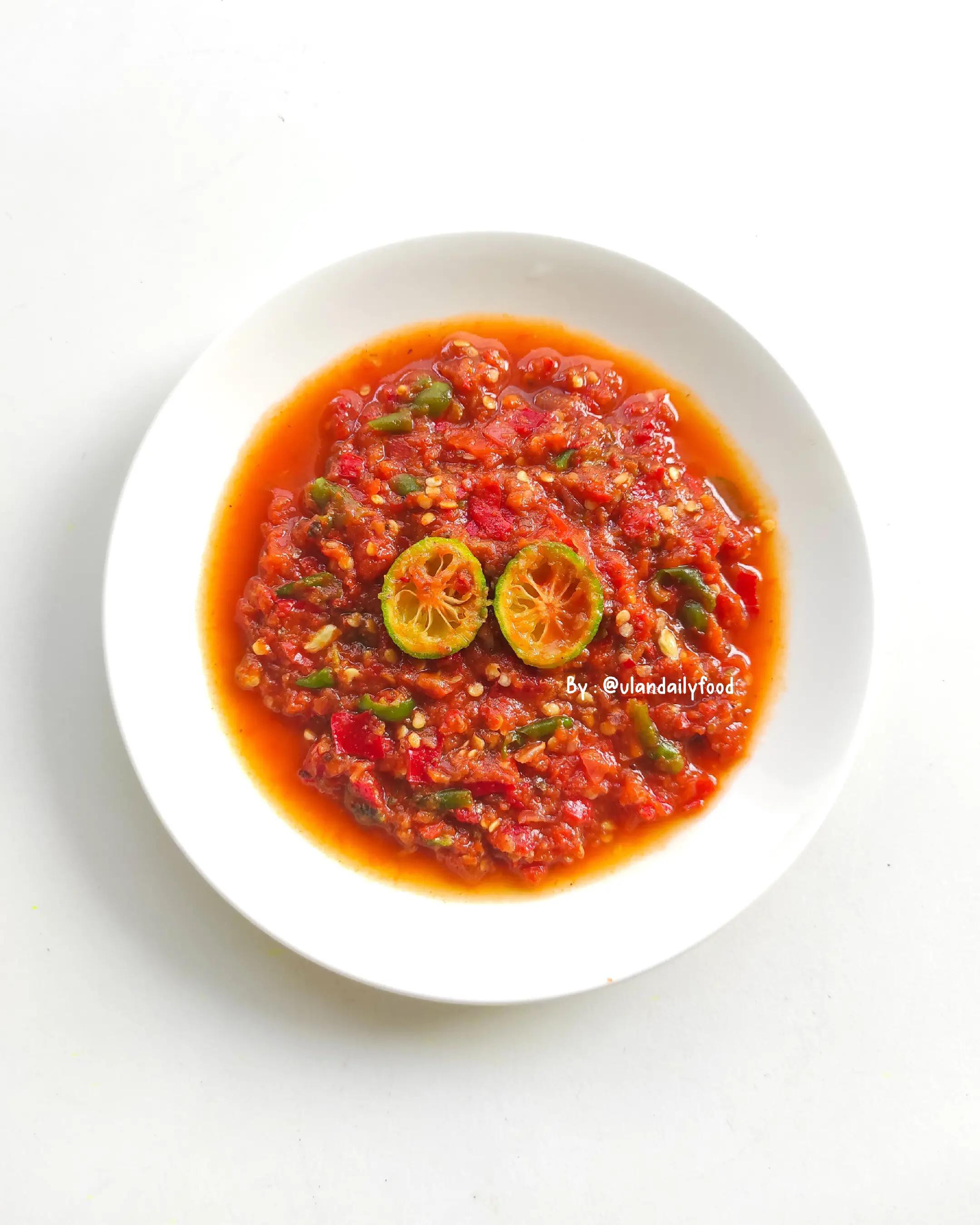 Resep Sambal Dadak Pedas Segar Sajian Ikan Mujair Goreng Lalapan