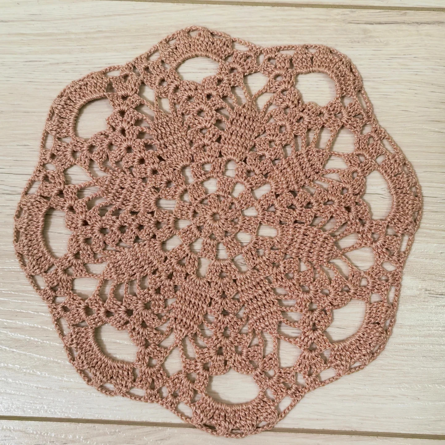 Russian Crochet Doily Chart: Light Brown Iris Thread Pattern