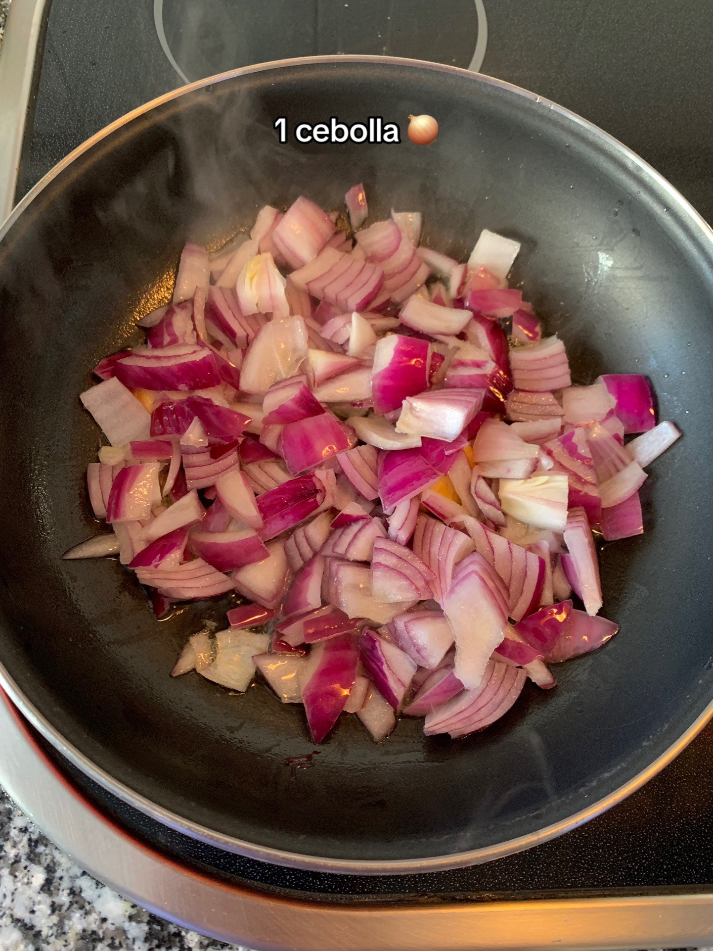Salchichas al vino: receta fácil con cebolla y ajo