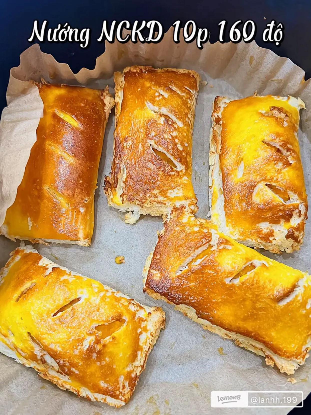 Sandwich Khoai Lang Nướng: Cách làm bánh mì sandwich nhân khoai lang thơm ngon, giòn vỏ