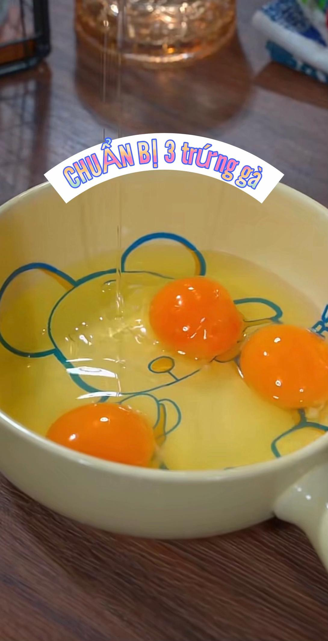 Sandwich nướng giòn nhanh chóng với trứng và mè trắng