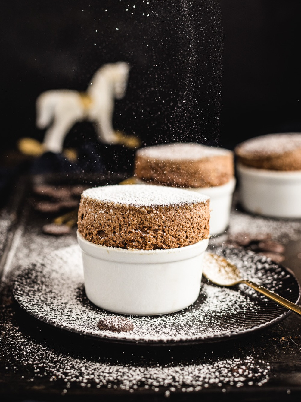 Schokoladen Soufflé: Perfekt, luftig und knusprig mit Profi-Tipps von Daniel Budde