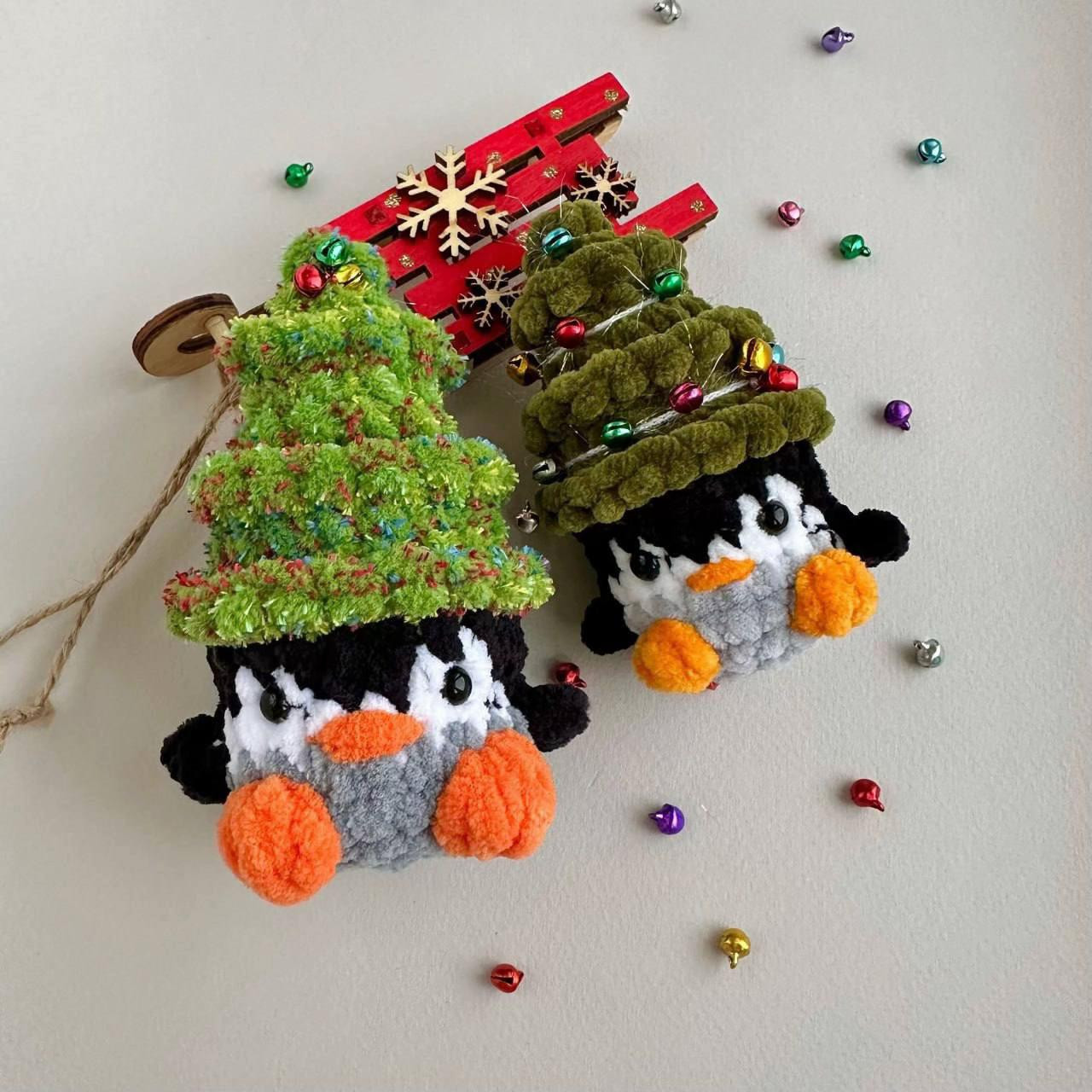 Схема вязания пингвина с елочкой на голове