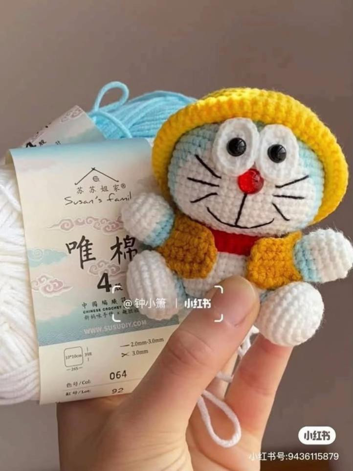Small Classic Doraemon Crochet Doll Pattern