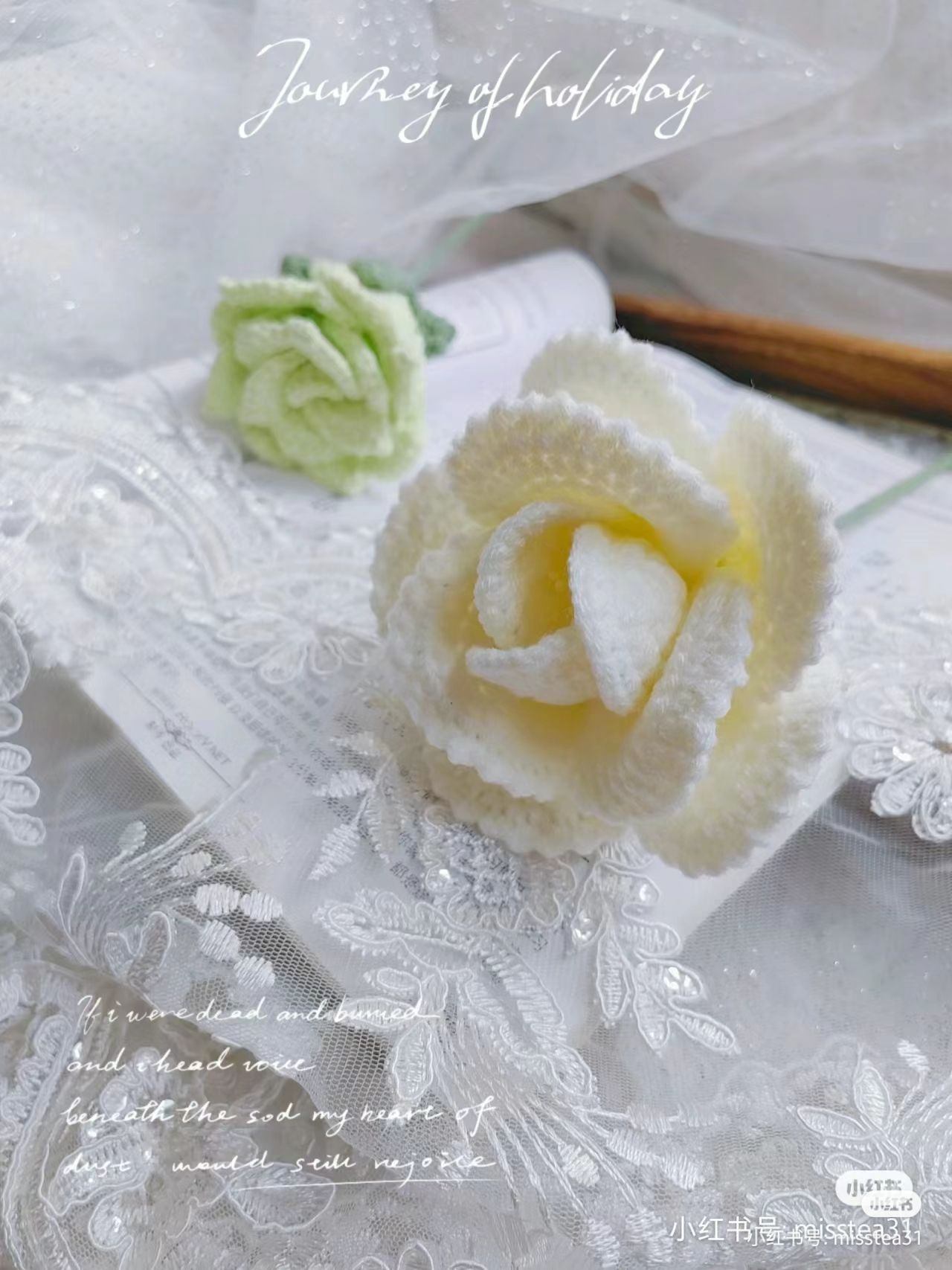 Snowy Rose Crochet Pattern: Detailed Instructions for Creating Delicate White and Purple Flowers with Petal Variations