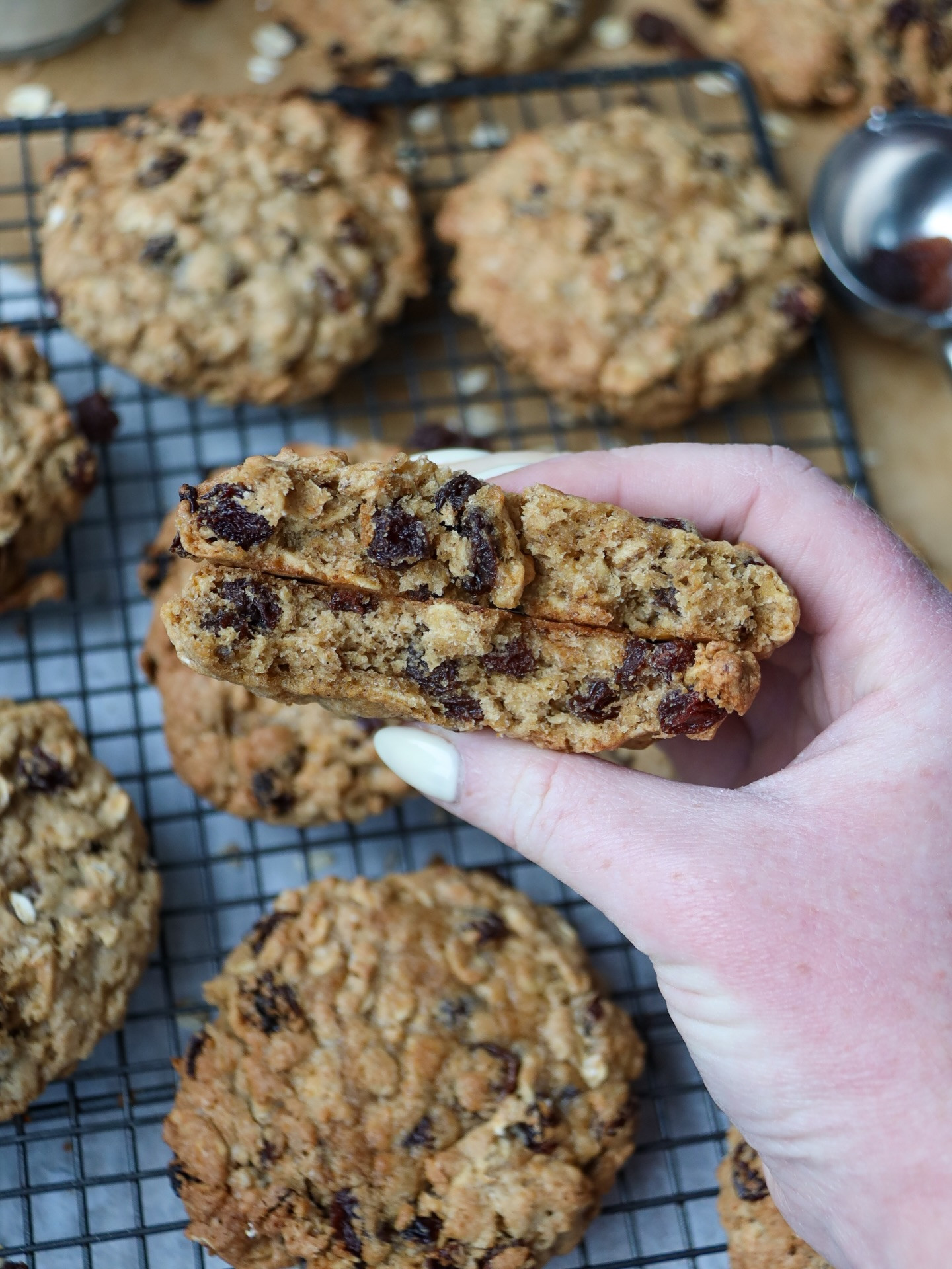 Sourdough Discard Oatmeal Raisin Cookies Recipe