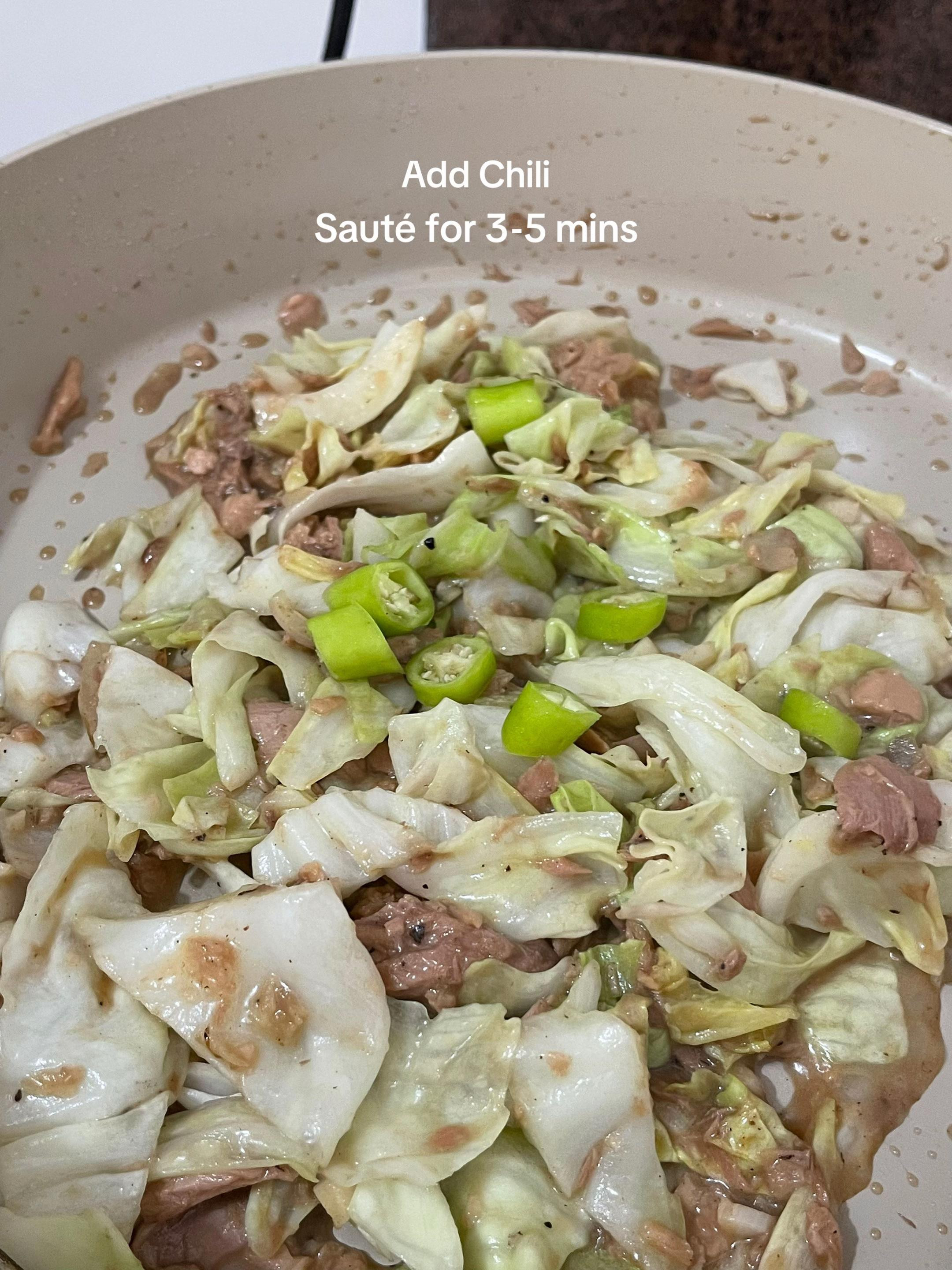 Spicy Tuna Cabbage - Dorm Meal Ulam Idea (10 mins recipe)