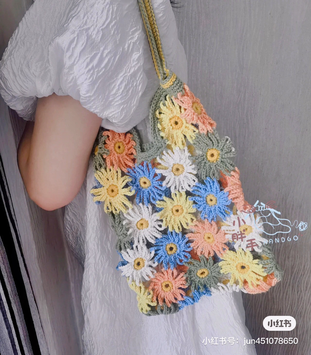 Spring Flower Granny Square Bag Crochet Pattern and Tutorial Chart