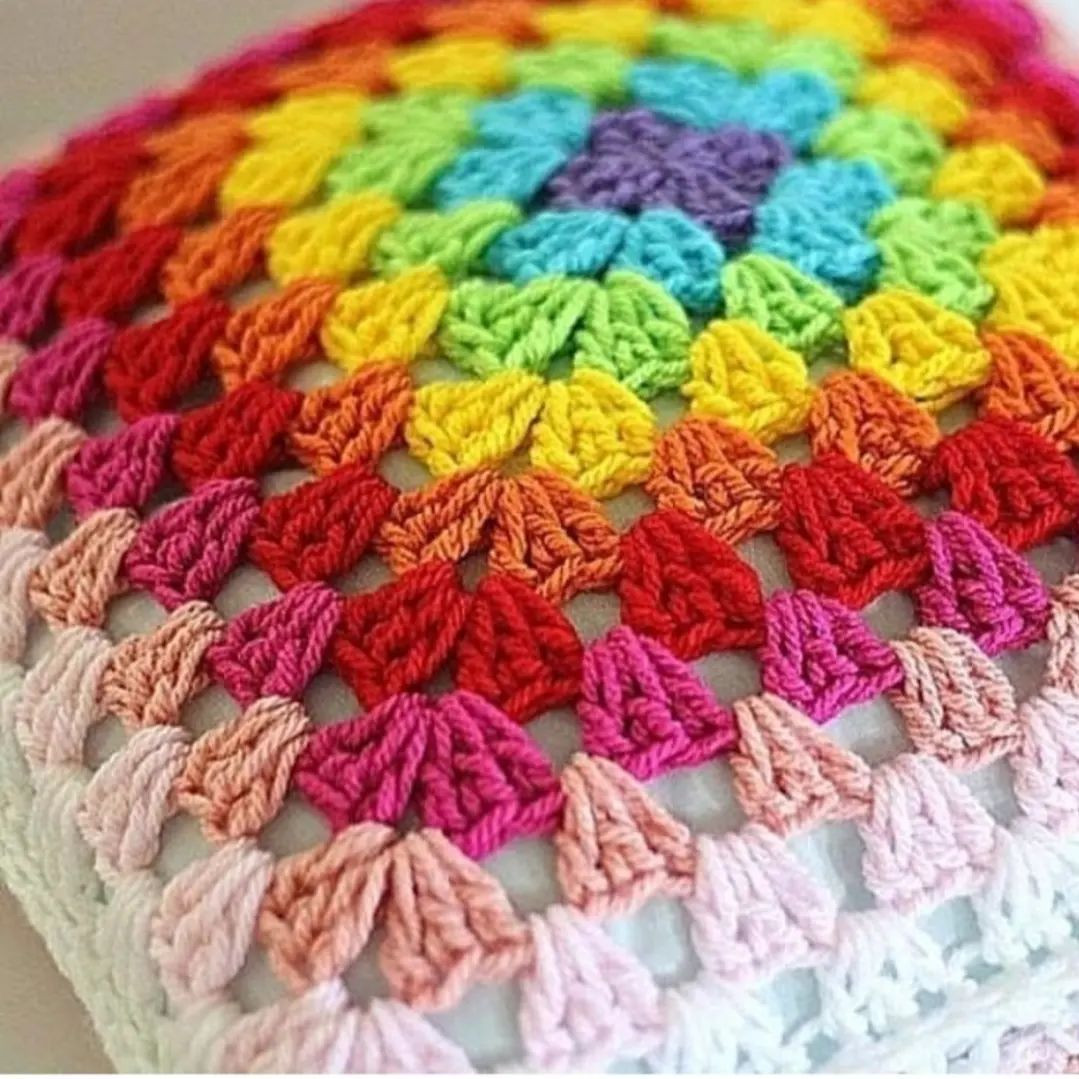 Stitch diagram and colorful examples of Granny Square crochet pattern with detailed flat chart instructions