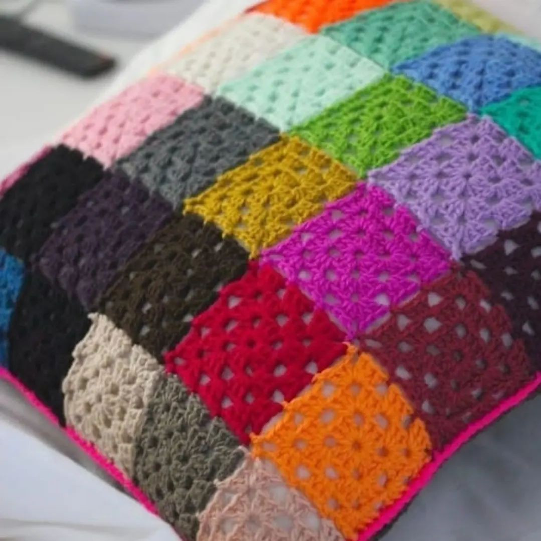 Stitch diagram and colorful examples of Granny Square crochet pattern with detailed flat chart instructions