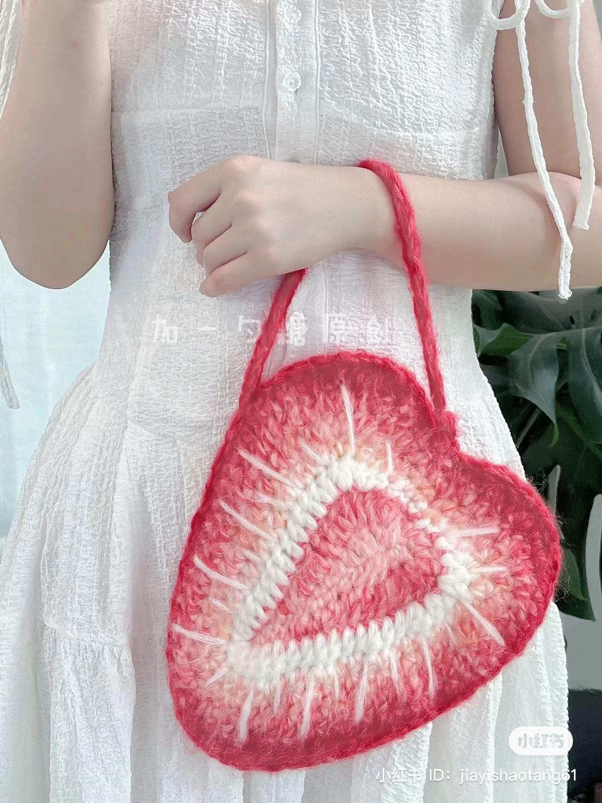 Strawberry Heart Crochet Bag Pattern