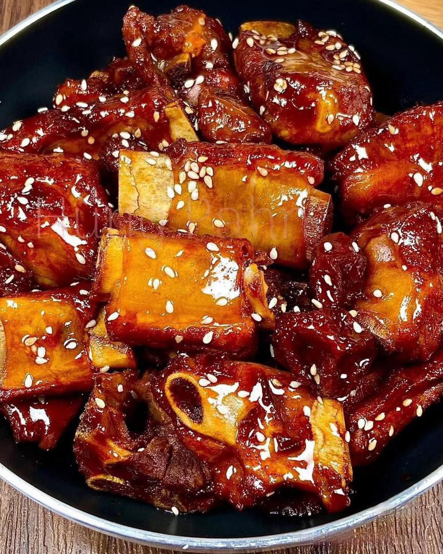 Sườn Kho Xí Muội - Món ăn lạ miệng với nước sốt đậm đà, thịt mềm ngọt