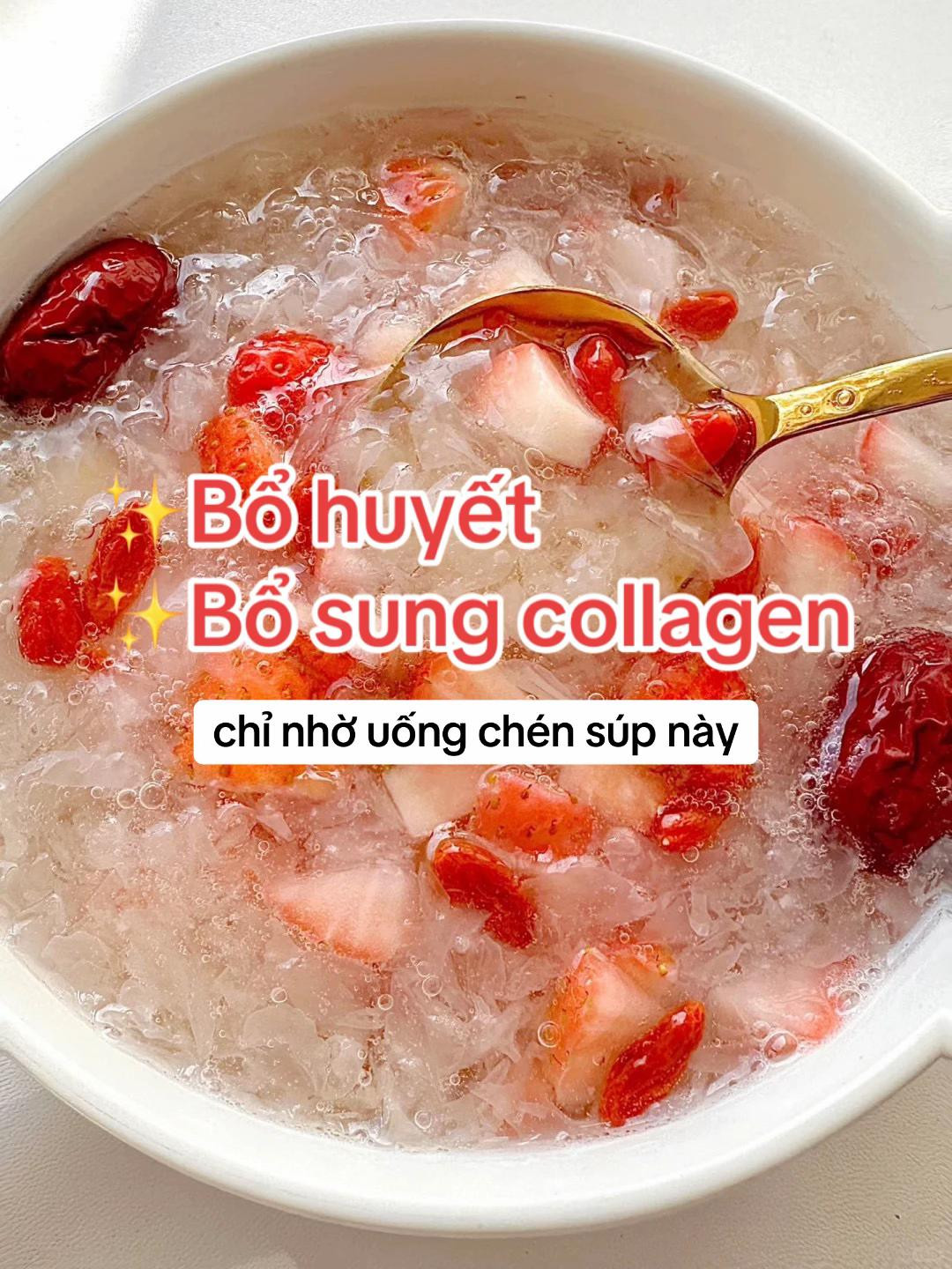 Súp nấm tuyết dâu tây, táo đỏ, hạt sen và kỷ tử bổ huyết, bổ sung collagen giúp da hồng hào
