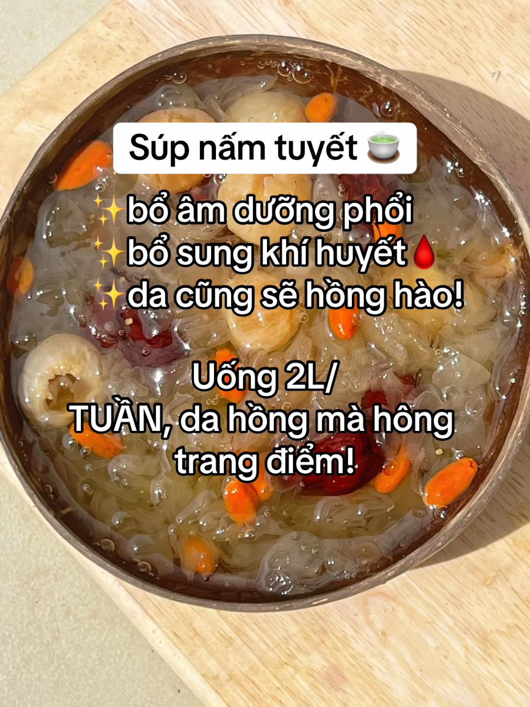 Súp nấm tuyết táo đỏ nhãn kỷ tử: Công thức nấu bằng nồi cơm điện siêu đơn giản, ít calo và dưỡng da hồng hào
