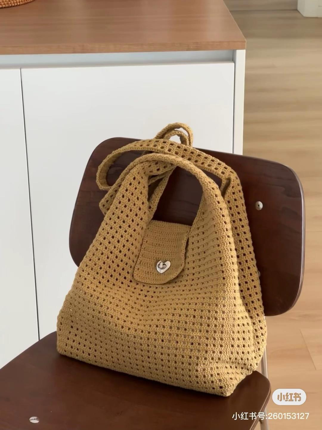 Super Practical Large Capacity Hobo Bag Crochet Pattern with Chart