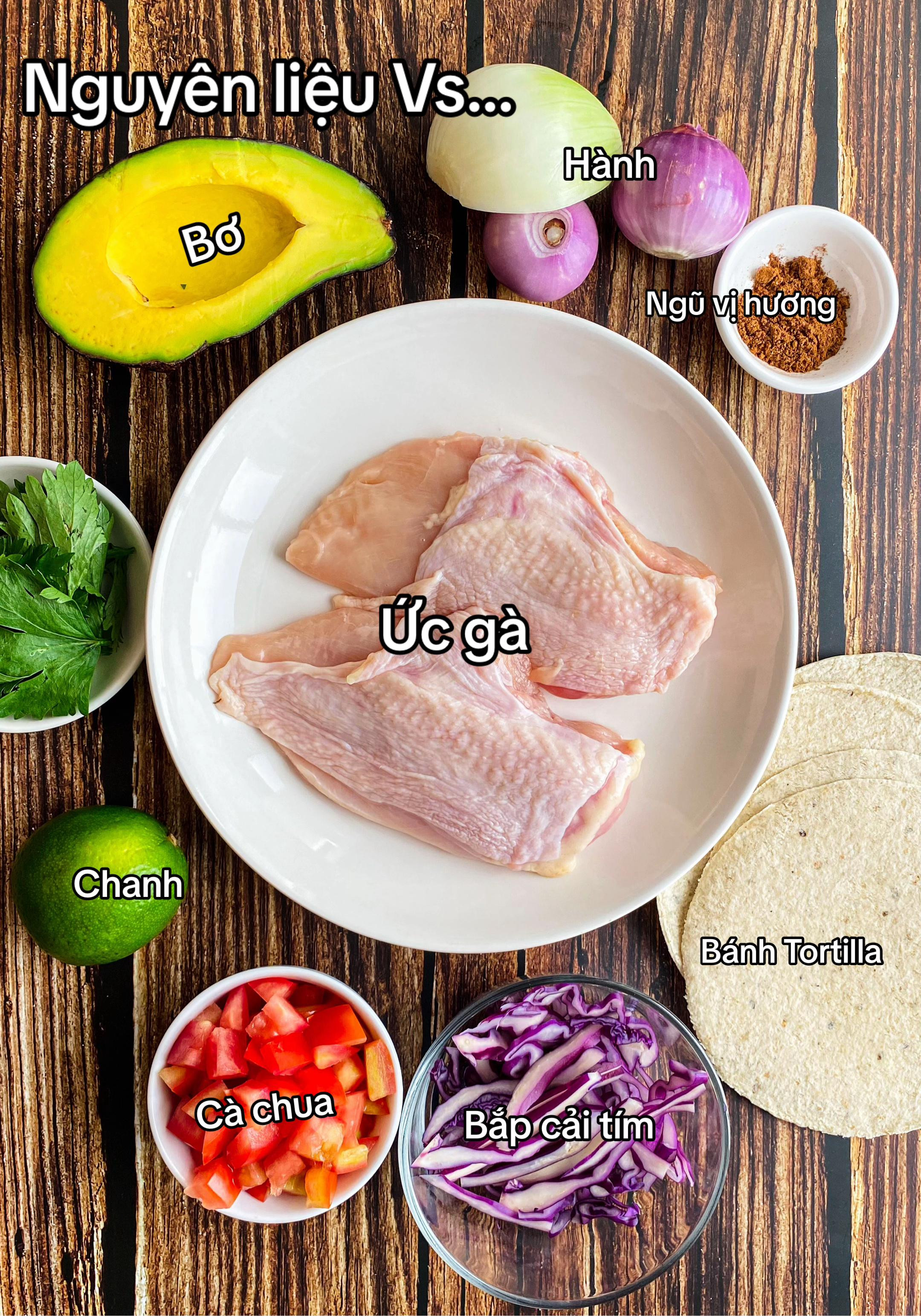 Taco ức gà sốt yogurt và salad bơ tươi mát