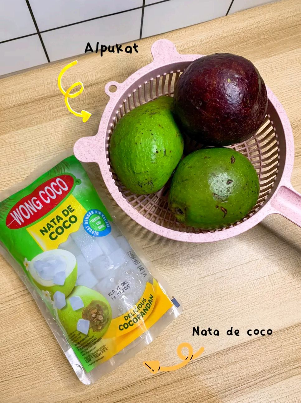 Takjil Buka Puasa: Es Alpukat Nata de Coco, Món tráng miệng thanh mát và béo ngậy cho ngày Ramadan