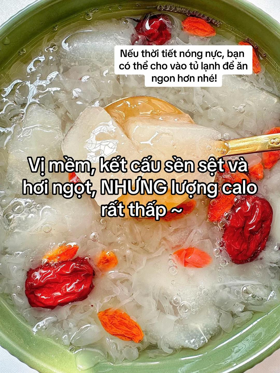 Thức uống dưỡng da từ lê, nấm tuyết, táo đỏ và kỷ tử