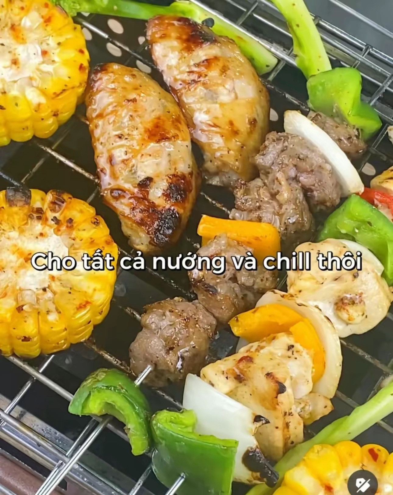 Tiệc BBQ Tại Nhà: 4 công thức ướp thịt nướng ngon tuyệt cùng bò, gà và rau củ