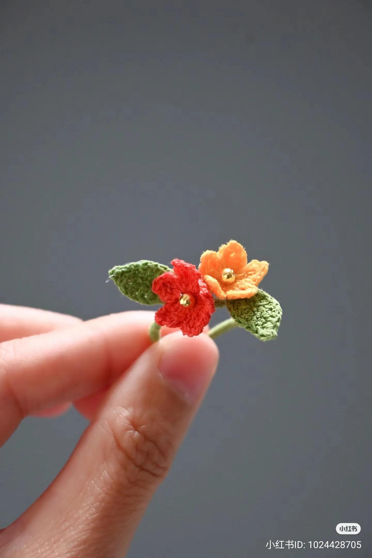Tiny Crochet Five-Petal Flower Earrings and Bracelet Pattern with Tutorial