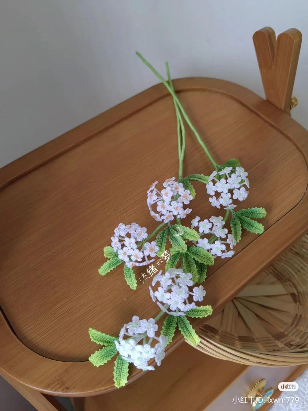 Tiny Crochet Hemp-leaf Yarrow Flower: Delicate White Floral Cluster with Green Leaves, Detailed Pattern and Chart Guide