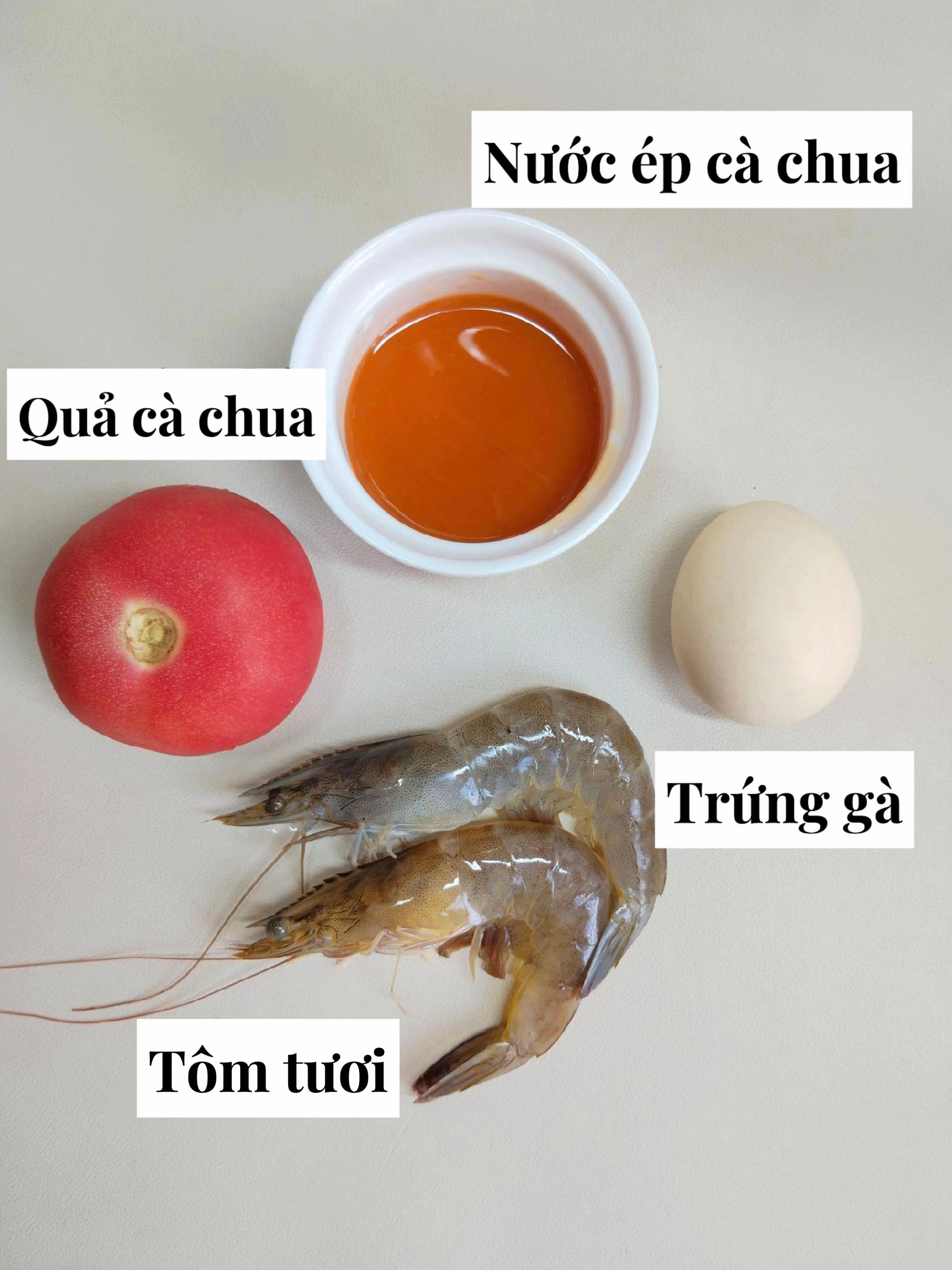 Tôm Trứng Sốt Cà Chua Dành Cho Bé Trên 12 Tháng Tuổi