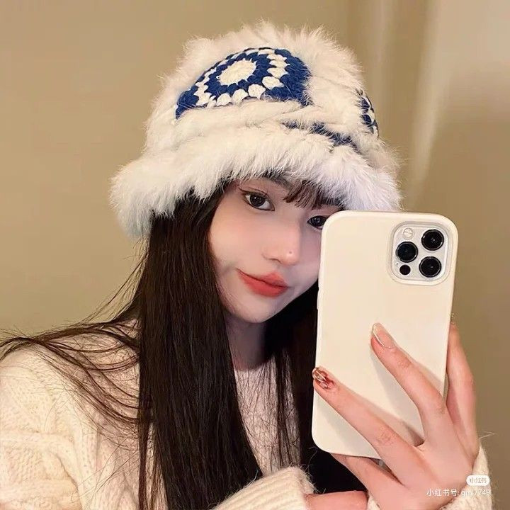 Tổng hợp các mẫu chart Granny Square và mũ len đính lông thỏ đẹp