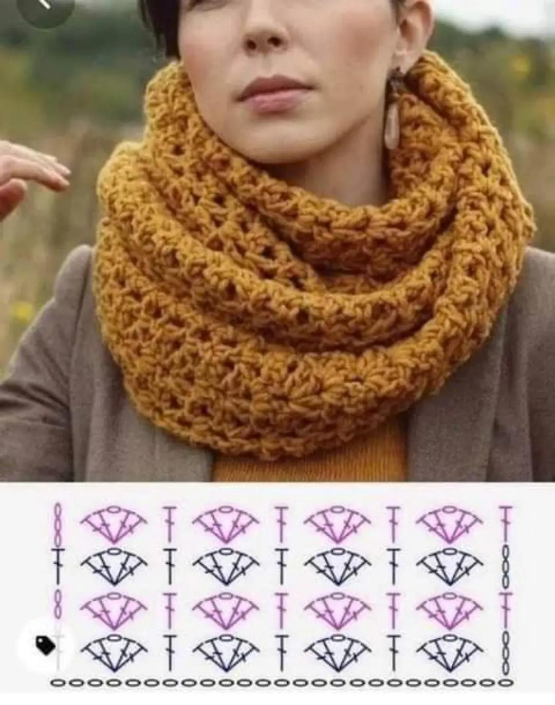 Tổng hợp các mẫu chart móc len đa dạng: Áo choàng, khăn cổ, ví và túi xách