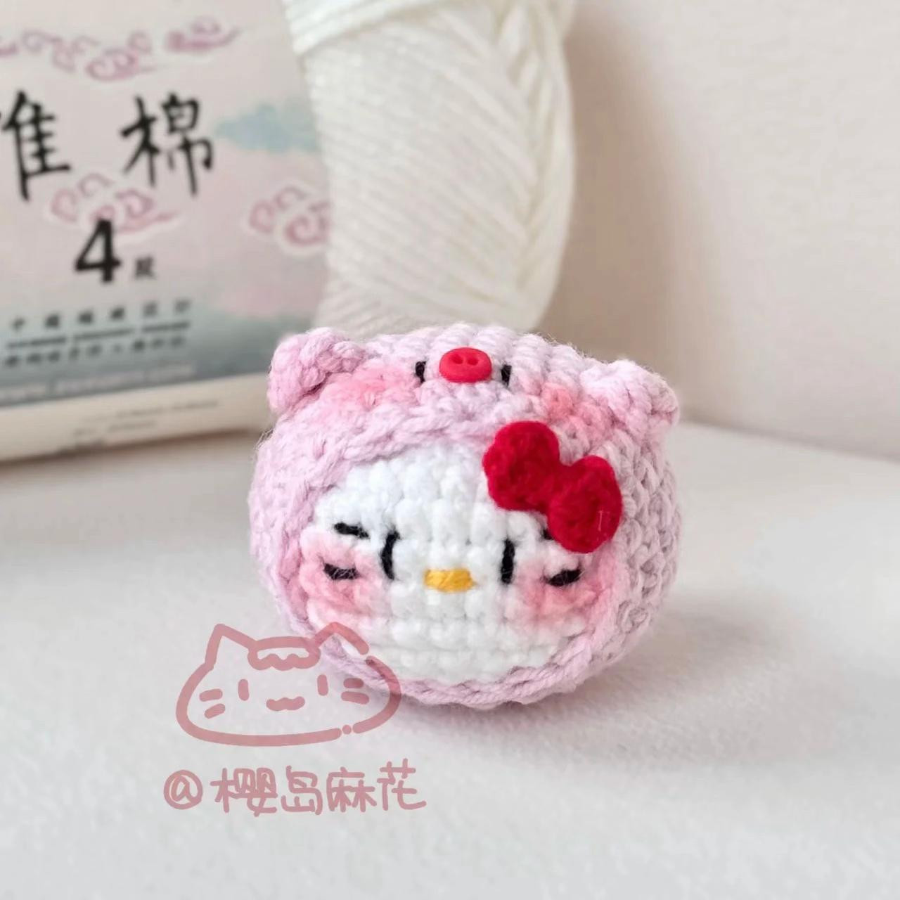Tổng hợp chart móc Hello Kitty: bông hoa, chuối và các mẫu phụ kiện dễ thương