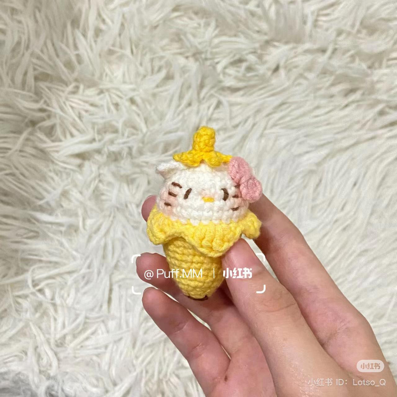 Tổng hợp chart móc Hello Kitty: bông hoa, chuối và các mẫu phụ kiện dễ thương