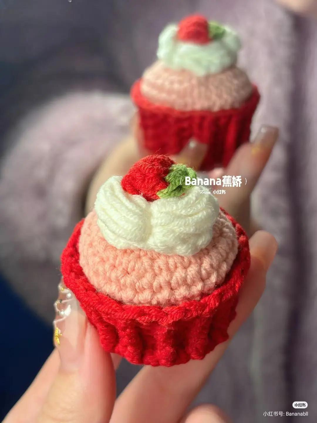 Tổng hợp chart móc len đồ ăn dễ thương: Bánh dâu tây, Bánh cá và Tart táo