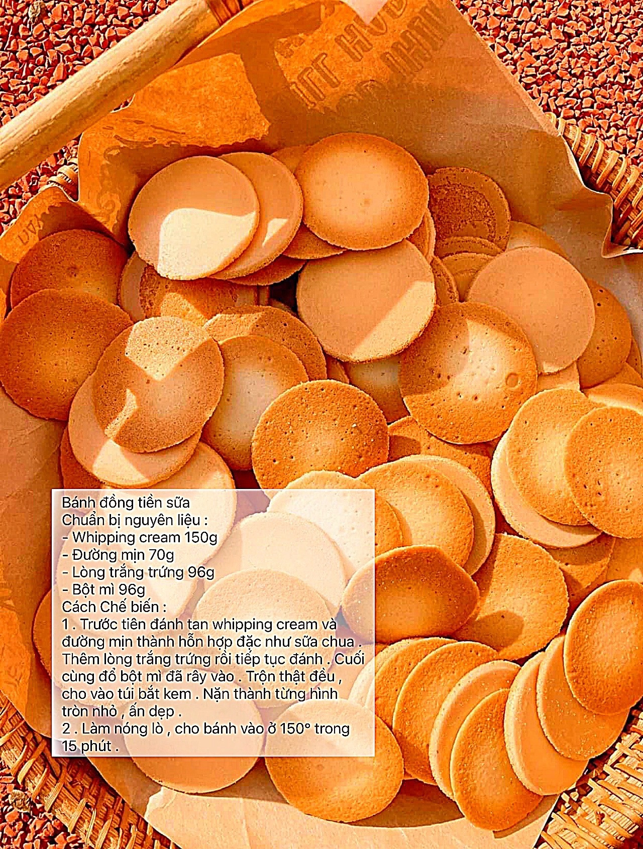 Tổng hợp công thức đồ ăn vặt ngày Tết: Bánh sữa dừa nướng, Khô Nai Mè, Que cay, Bánh đồng tiền sữa