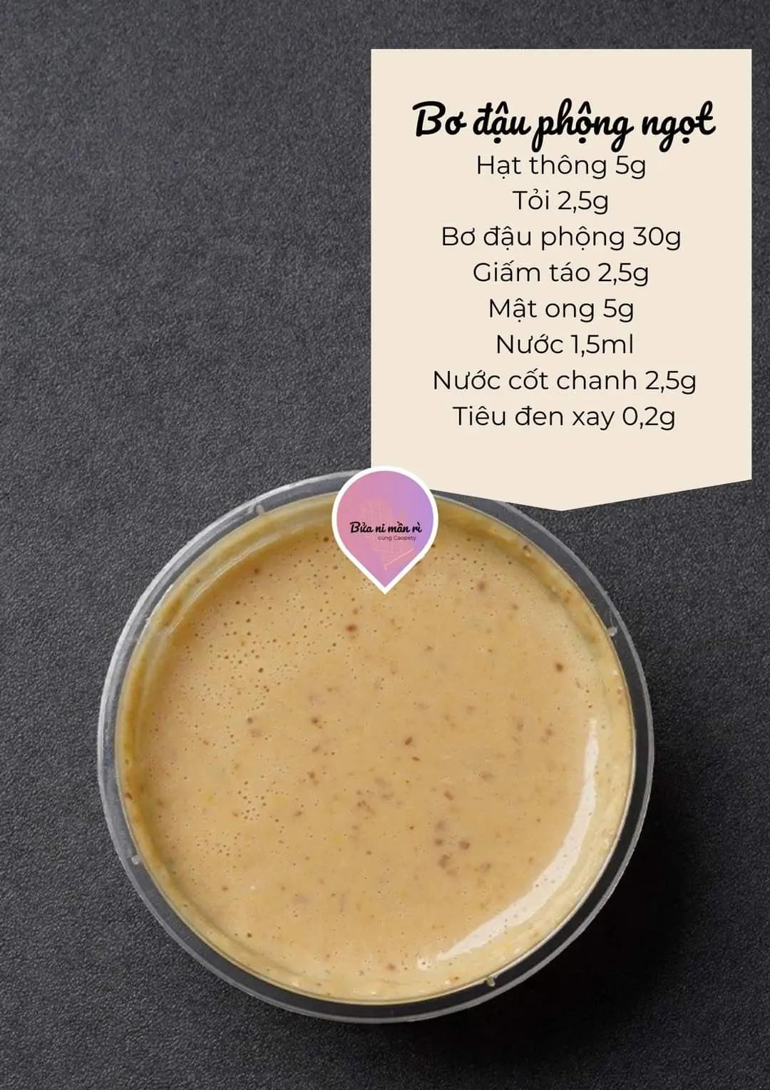 Tổng hợp công thức làm sốt ăn kèm salad: sốt chanh bơ, giấm húng quế, kem Ý, mắm ớt Thái Lan và bơ đậu phộng ngọt