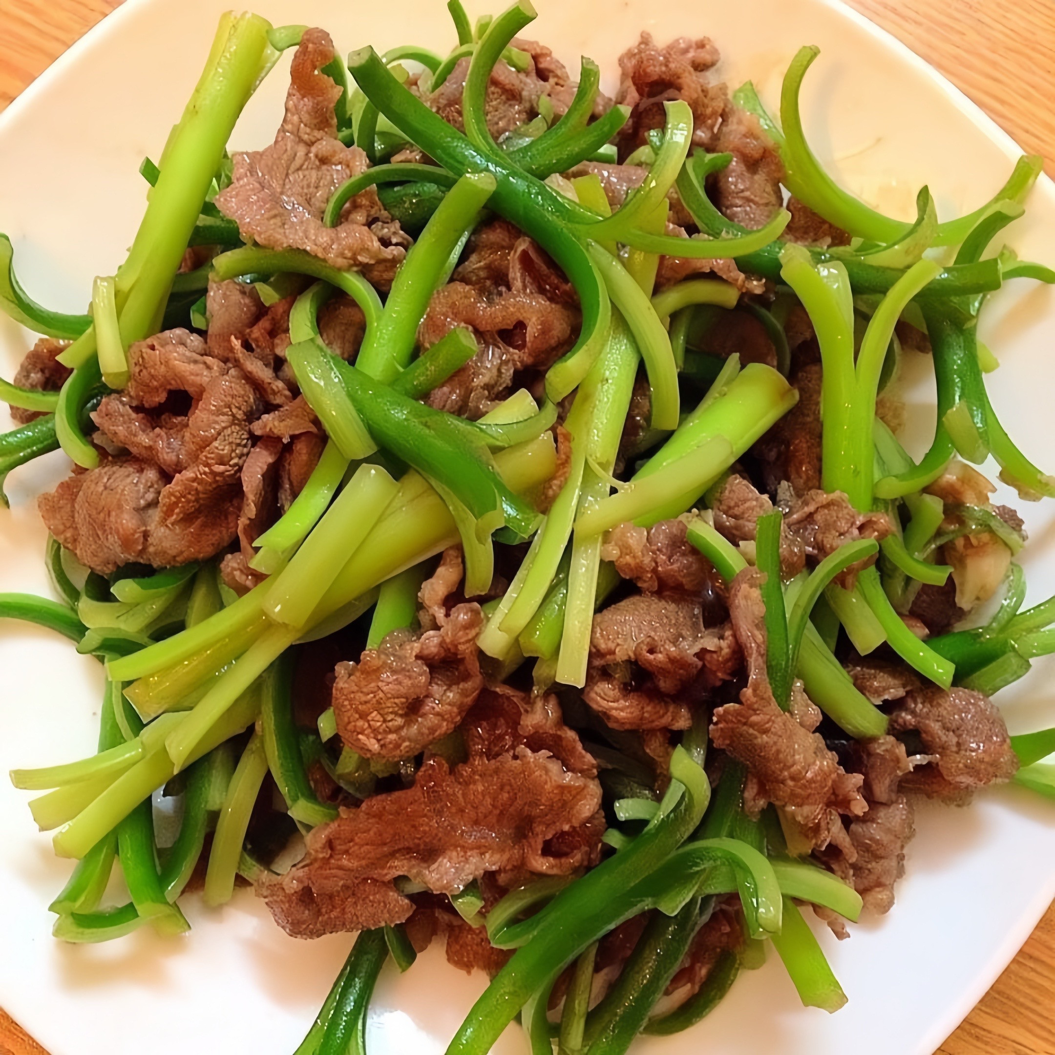 Tổng hợp công thức món xào ngon: Lòng gà xào mướp hương, Mực tươi thập cẩm