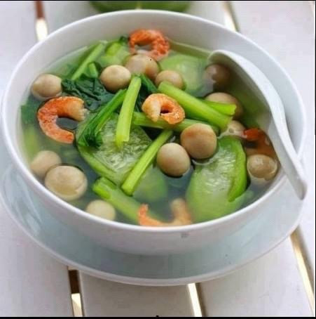 Tổng hợp công thức nấu ăn ngon: Sườn rim dứa, Thịt kho dưa cải và Đậu hũ nhồi thịt