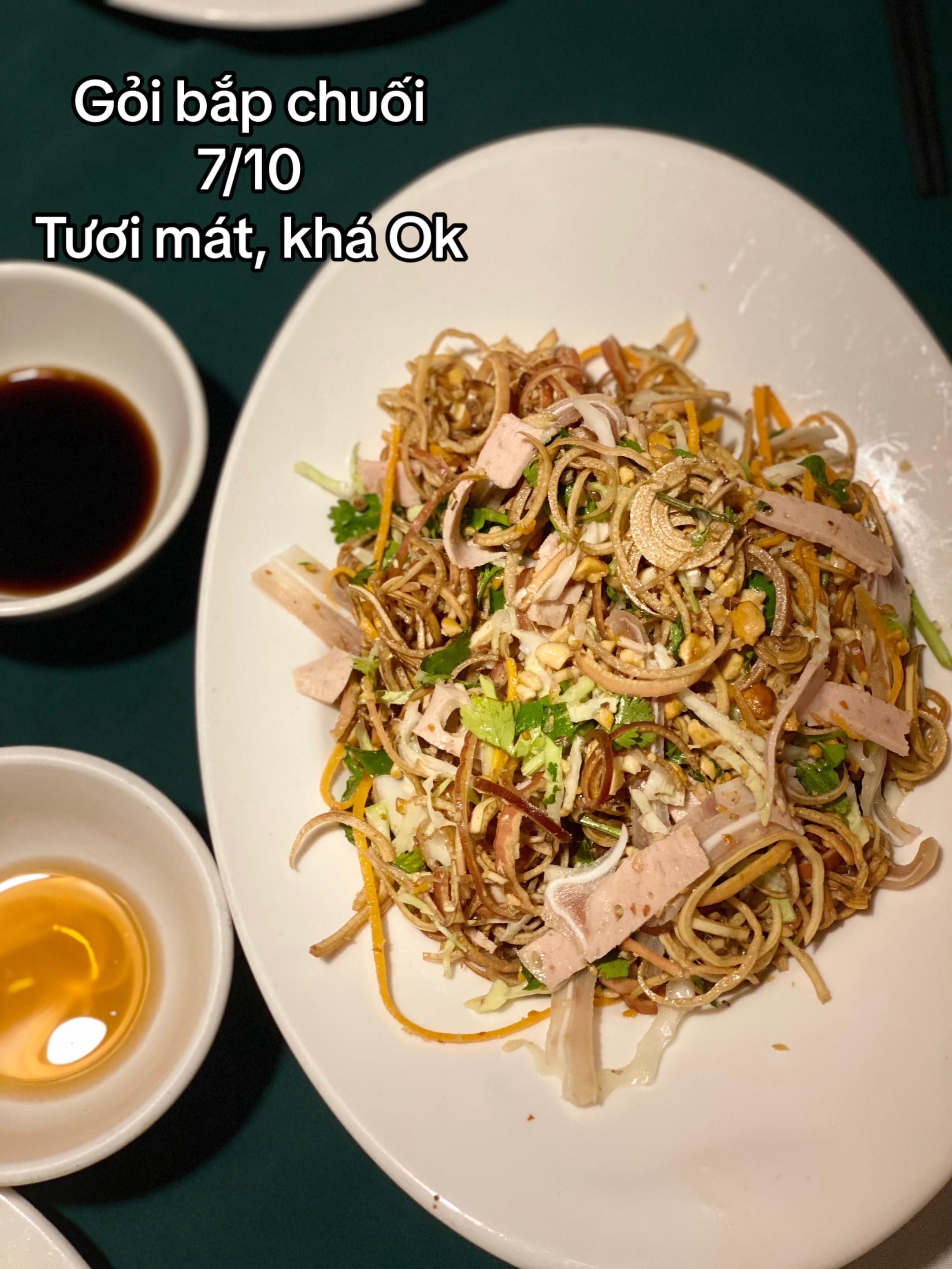 Tổng hợp review các món ăn đặc sắc tại SaPa: Buffet Fansipan, Gà đen kho nấm, Lợn cắp nách quay