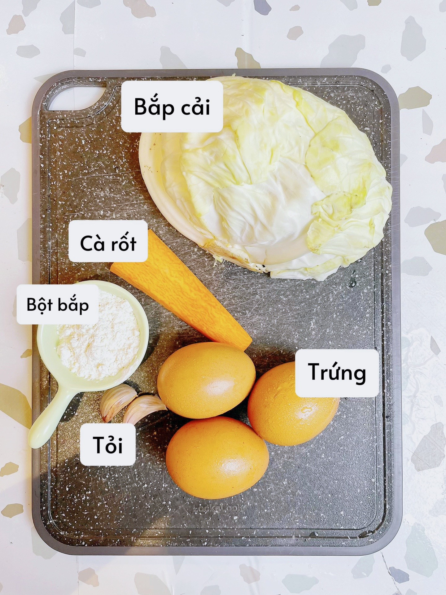 Trứng ốp la bắp cải siêu ngon, món ăn sáng nhanh cho team giảm cân