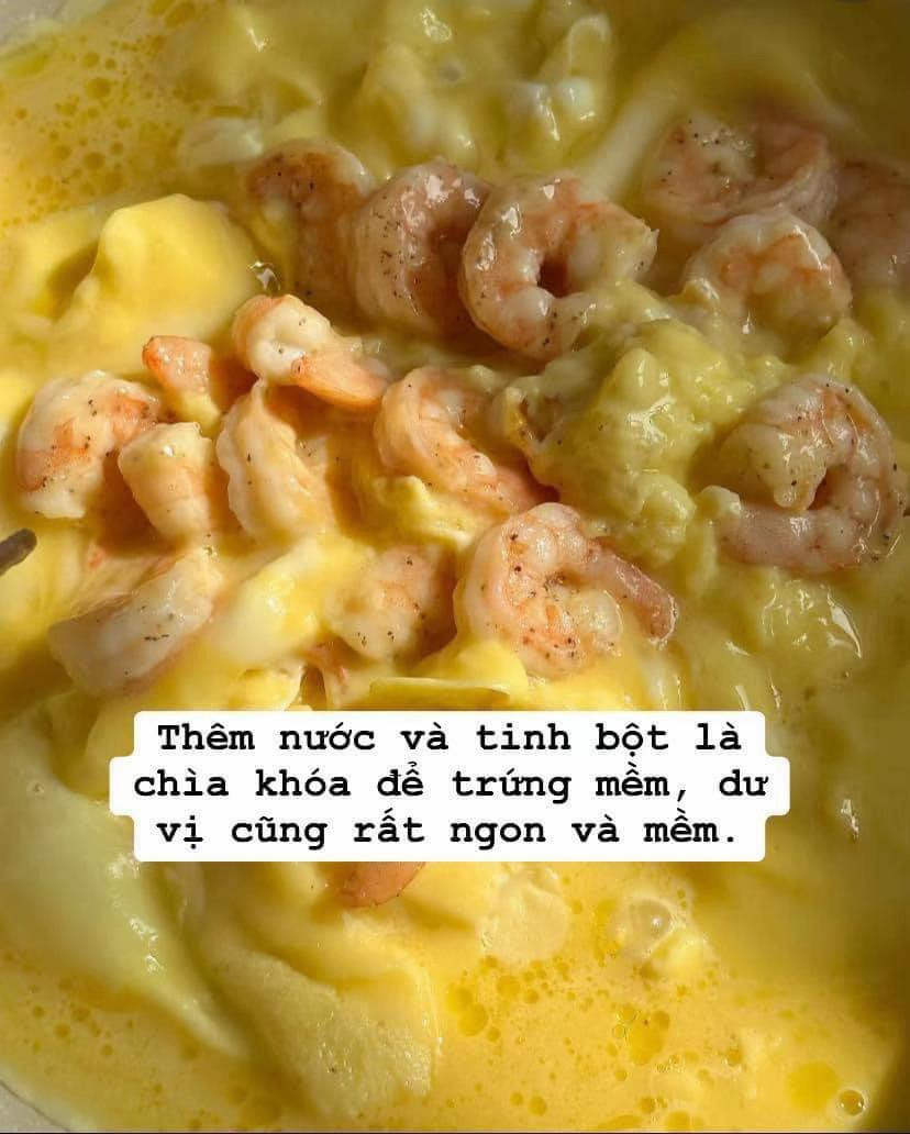 Trứng Rán Tôm Mềm Béo Ngon - Công Thức Trộn Tinh Bột