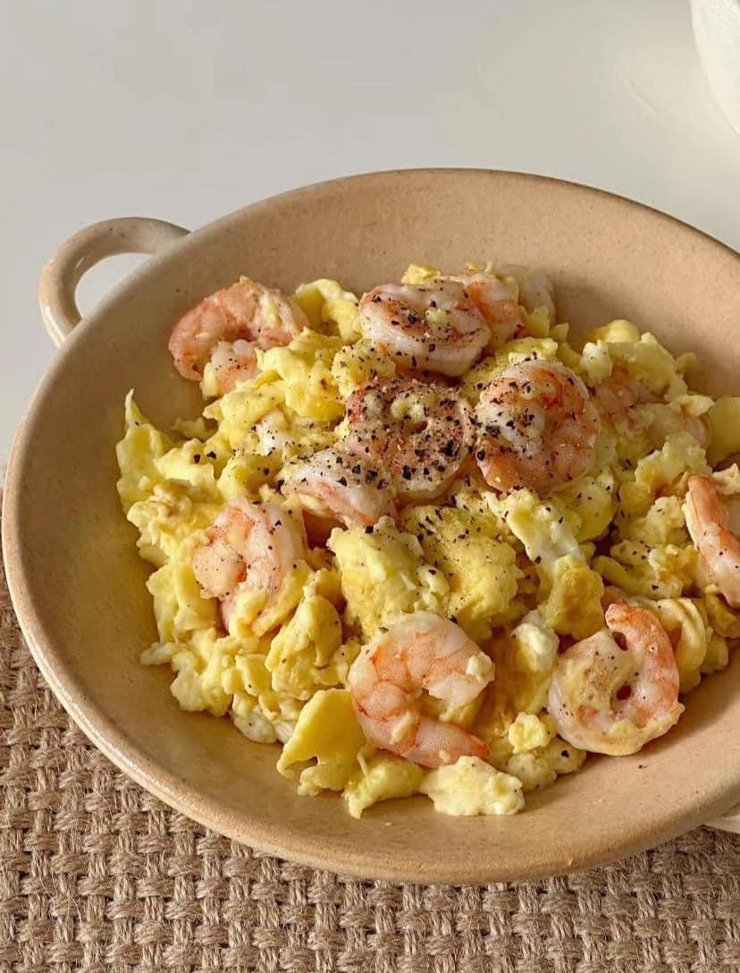 Trứng Rán Tôm Mềm Béo Ngon - Công Thức Trộn Tinh Bột