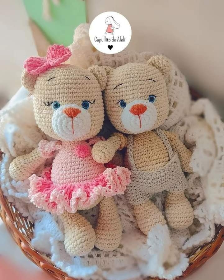 Tutorial crochet pattern for couple teddy bears