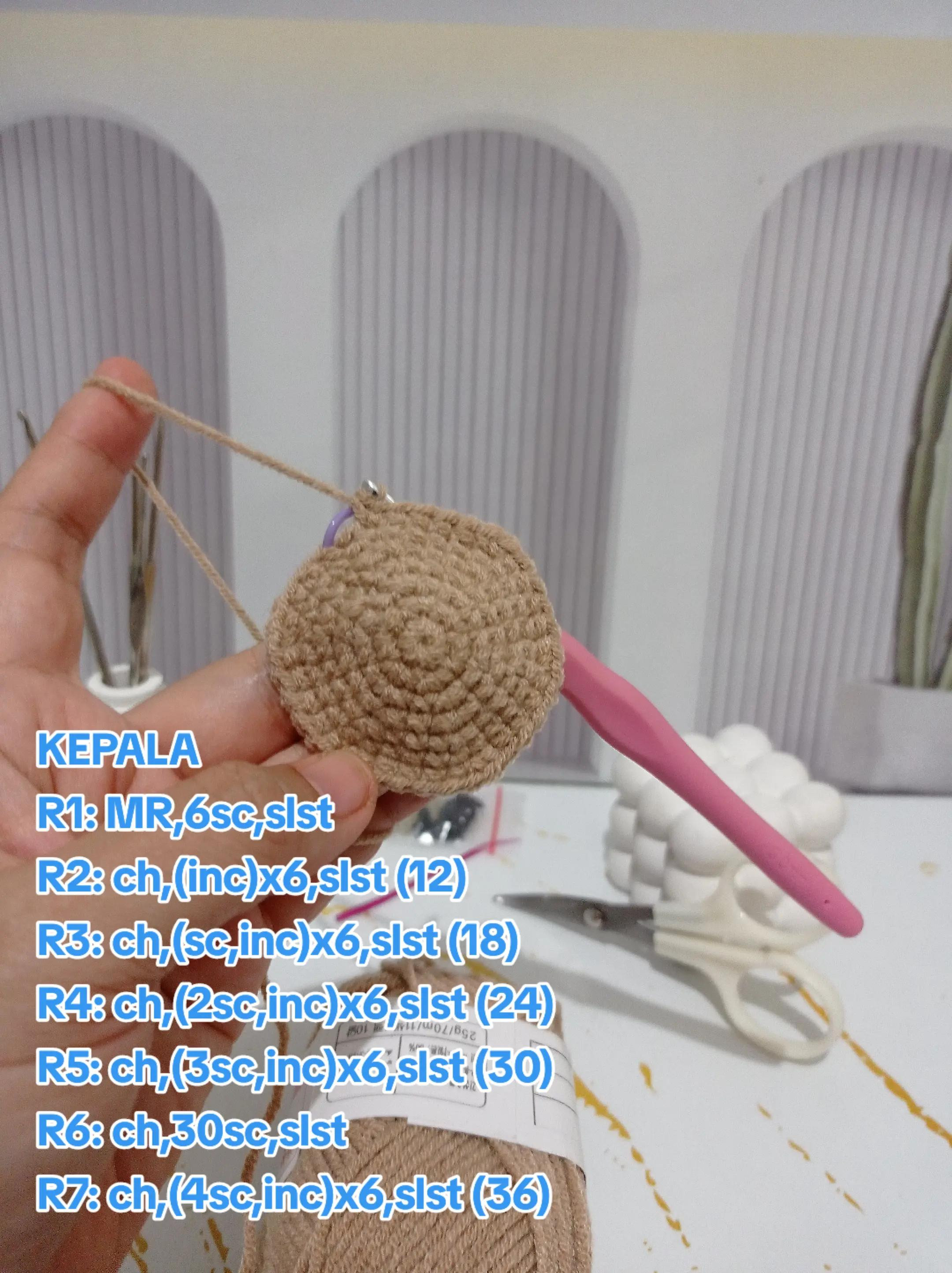 Tutorial Móc Len Đầu Con Mèo Nâu Cute Đơn Giản